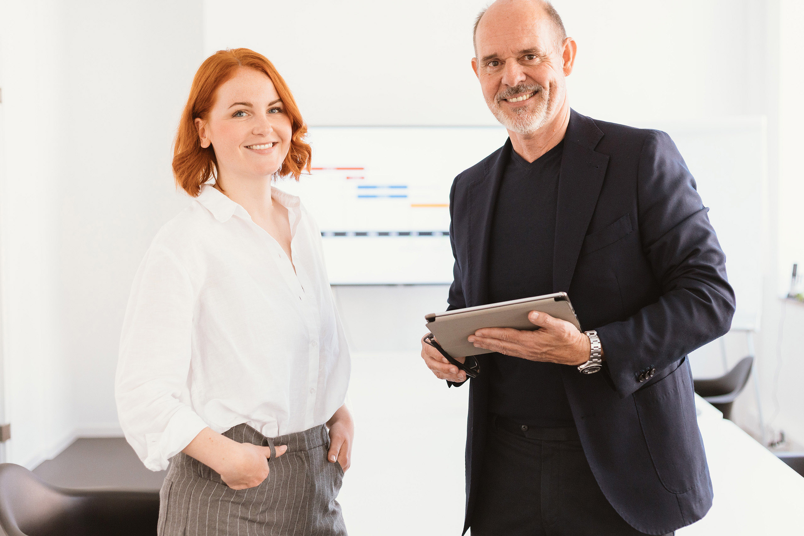 Michael Bümmerstede im Gespräch mit einer Führungskraft im Rahmen eines Managementtrainings
